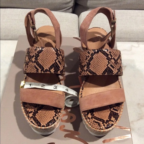 BNIB CROWN VINTAGE Wedge Sandal Size 9 LAST ONE - Picture 15 of 16